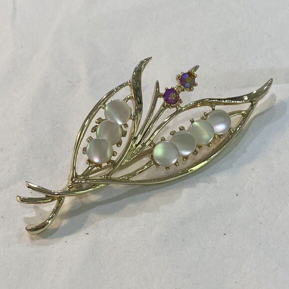 Vintage Mid Century Brooch Goldtone & Opalescent Stone Beads Leaf Shaped Pin - Picture 8 of 8